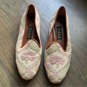 Zalo needlepoint flats pink and green sz 8